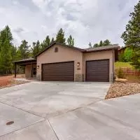 Mt Sneffels 629 052 01 Exterior Front