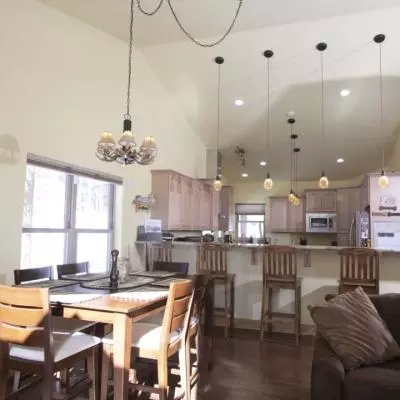 picture of dining room 2
