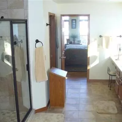master bath 3