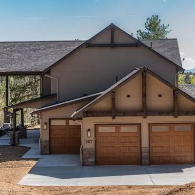 Three Car Garage