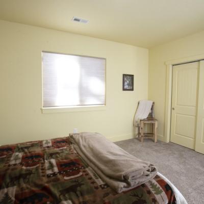 picture of second bedroom